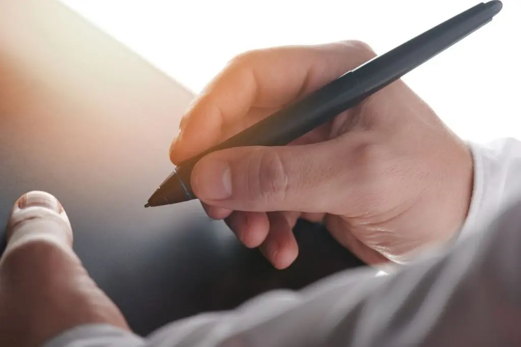 How To Use Electronic Signatures in Financial Services