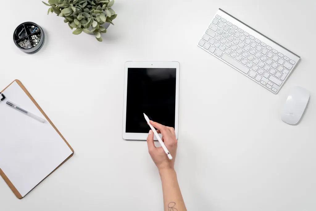 Electronic Signature Generator: Finding the Best One in 2025