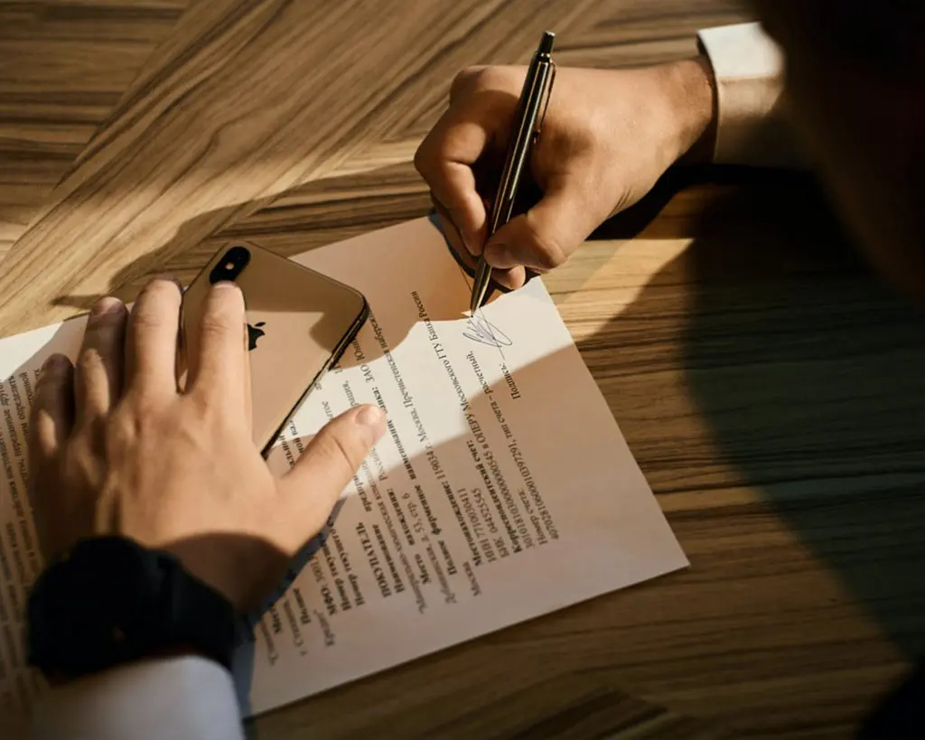 5 Types of Signatures and Which One is the Best for You