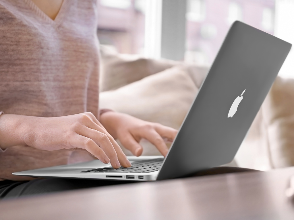 How to Sign a PDF on Mac: 2 Easy Ways to Do It