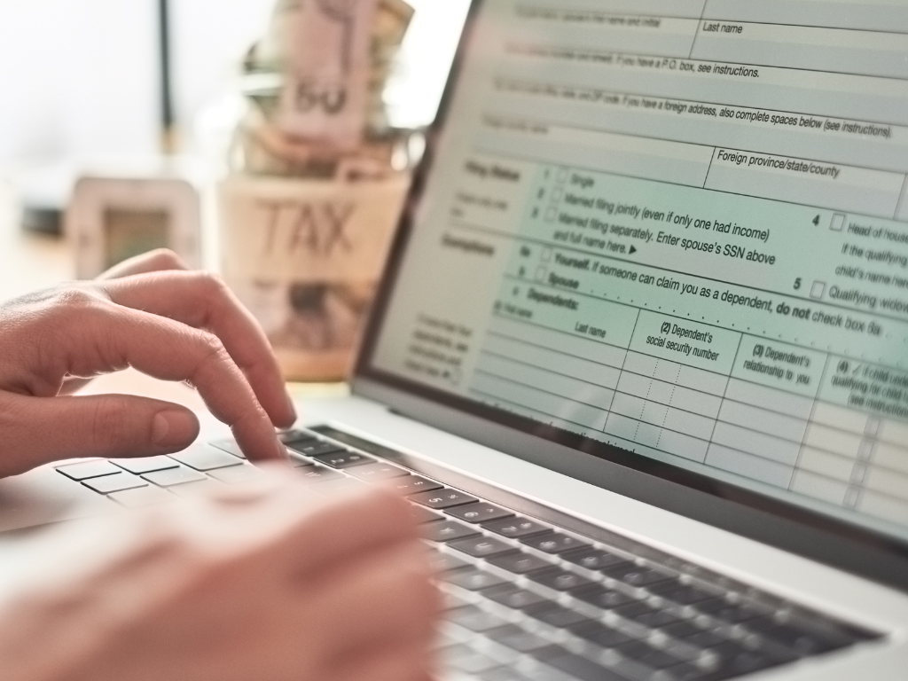How to Write a Form 8919 to Submit to the IRS
