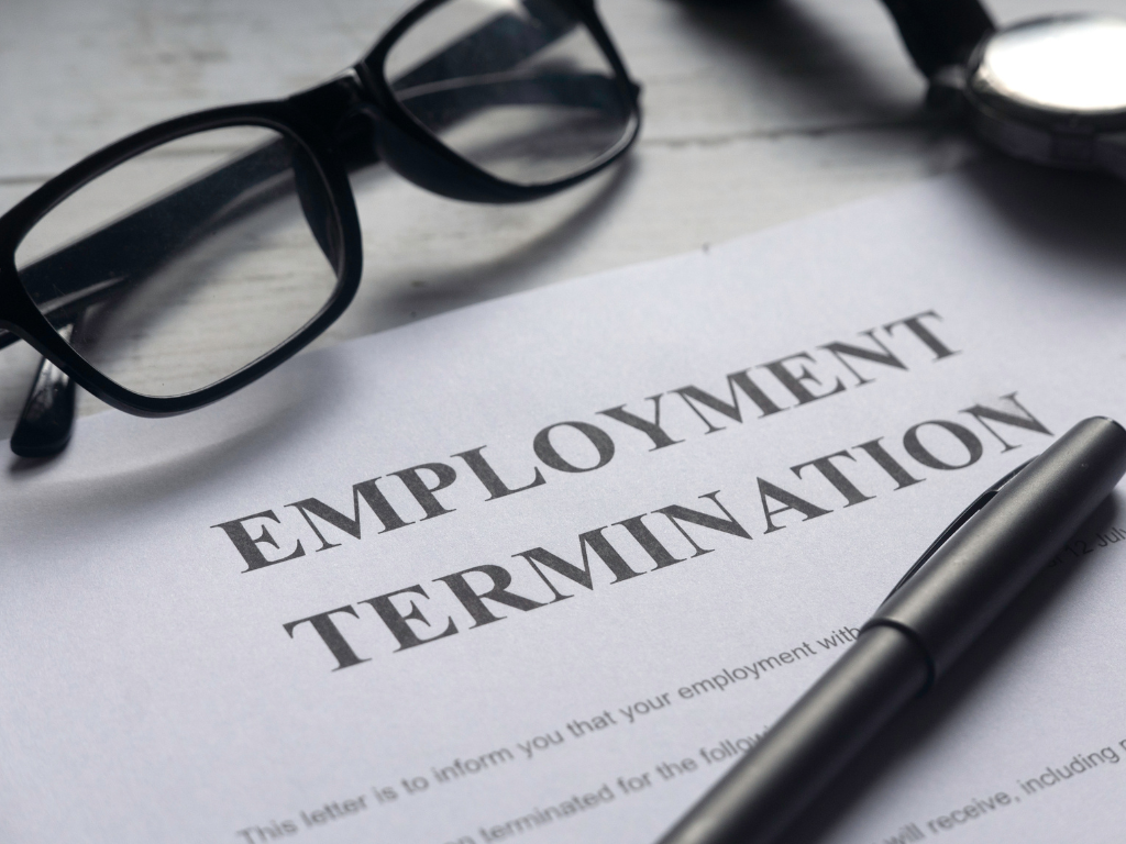 How to Write a Termination Letter to Let Go of an Employee