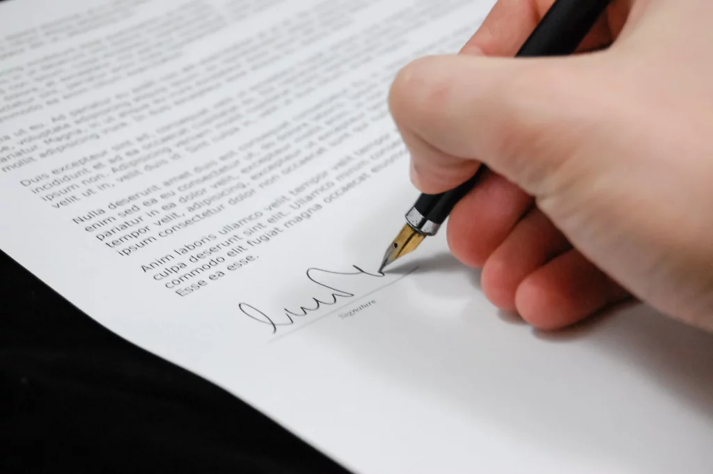 Digital Contract: What Is It And How To Create One?