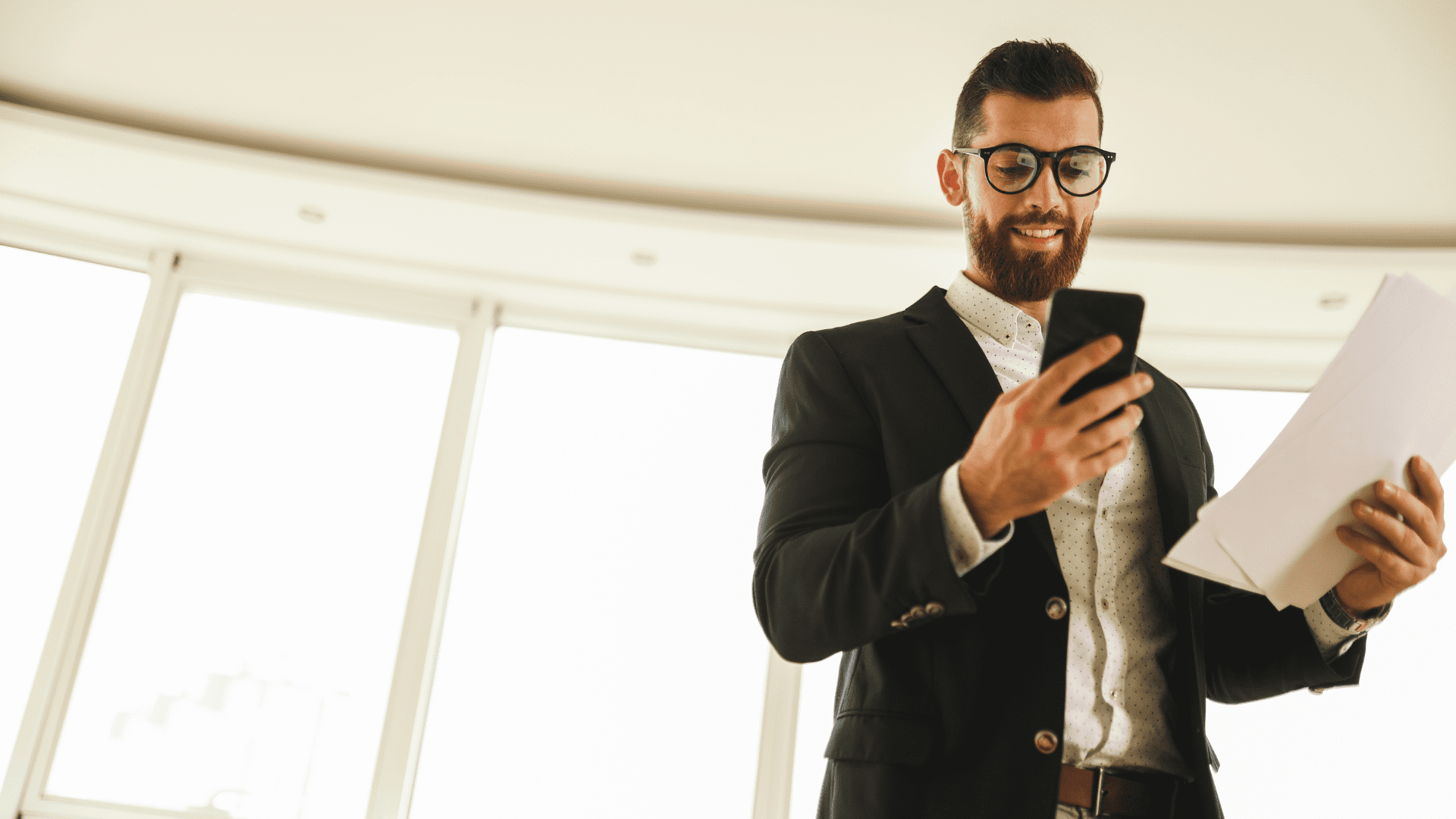 Contract Management Qualifications To Consider