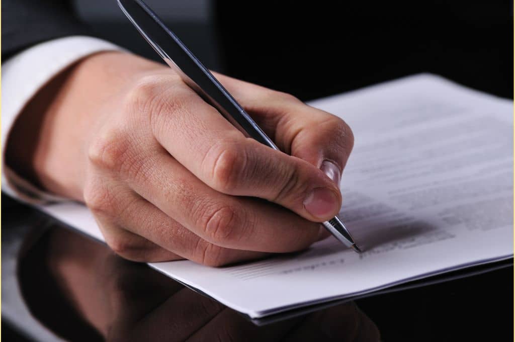 how to draft regulation disclosure statement - featured image