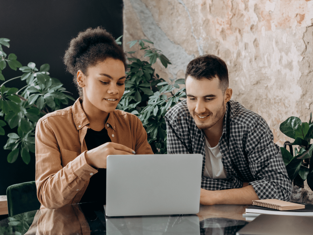 iCloud vs. Amazon Photos Fill